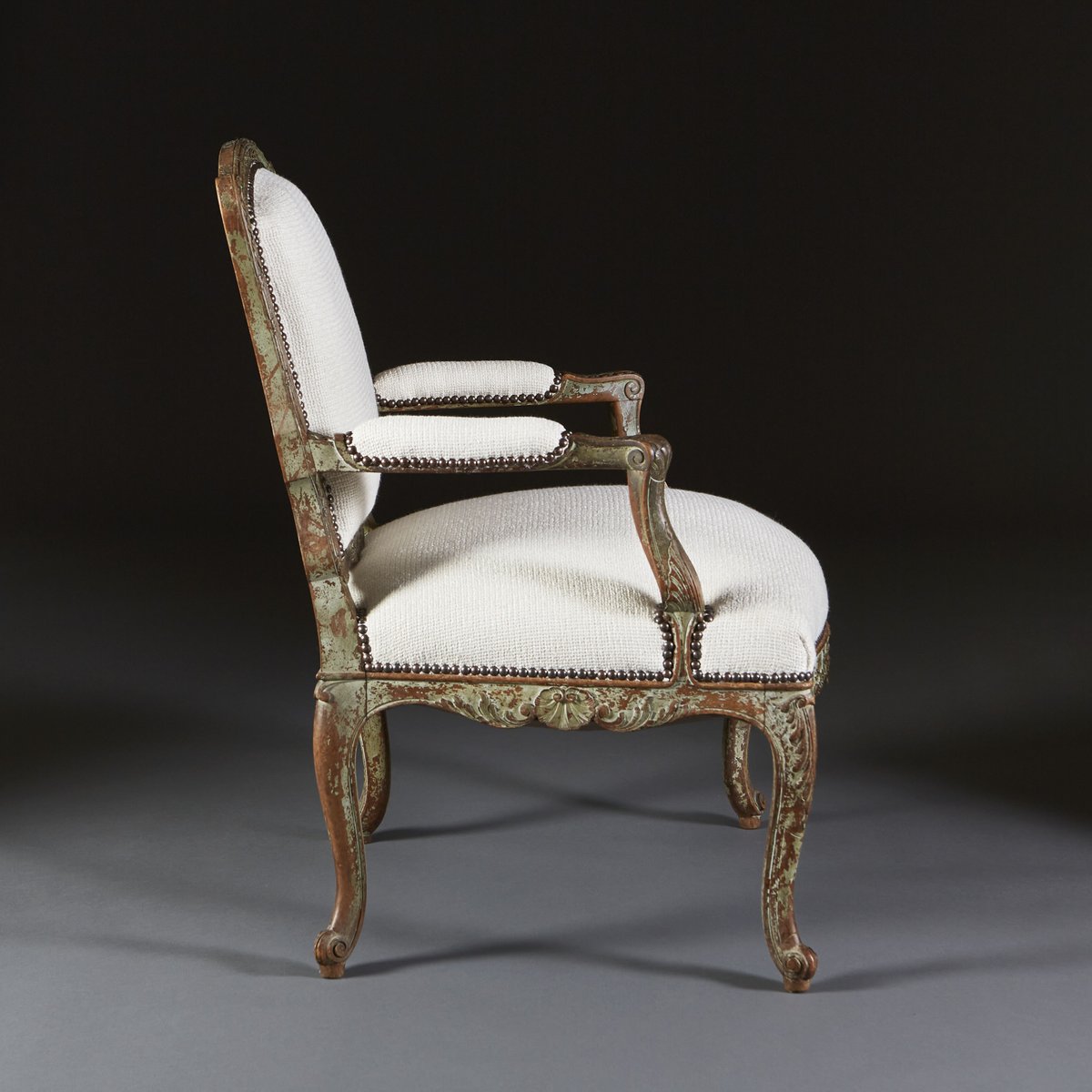 One of the highlight objects from this week’s newsletter! 📩

A mid-nineteenth century painted fauteuil from the stock of BADA member Tarquin Bilgen. 

Discover more at: bit.ly/3S5QlXo