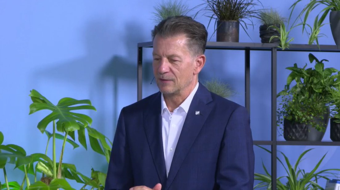 "Bioraffinerien sind Herdentiere, sie sind nicht gern allein. Sie brauchen Infrastruktur, Technologieentwicklung, Standardisierung und vieles mehr." - Co-Vorsitzende <a href="/daniela_thraen/">Daniela Thrän</a> über die Implementierung von Bioraffinerien für die #Zeitenwende auf dem #BÖR2022.