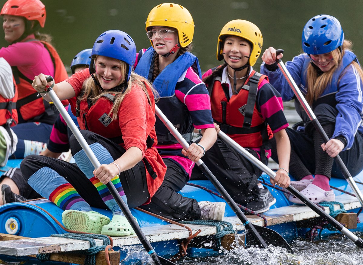 AmpleforthColl's tweet photo. This year’s fiercely contested inter-House Raft Race saw @AmpColl_StC take the trophy for fastest raft and @AmpColl_StA and @AmpColl_StH coming joint second for best House unity. Well done to all students and staff for their efforts! #compassforlife #TeamSpirit https://t.co/j5EUoCpSCH