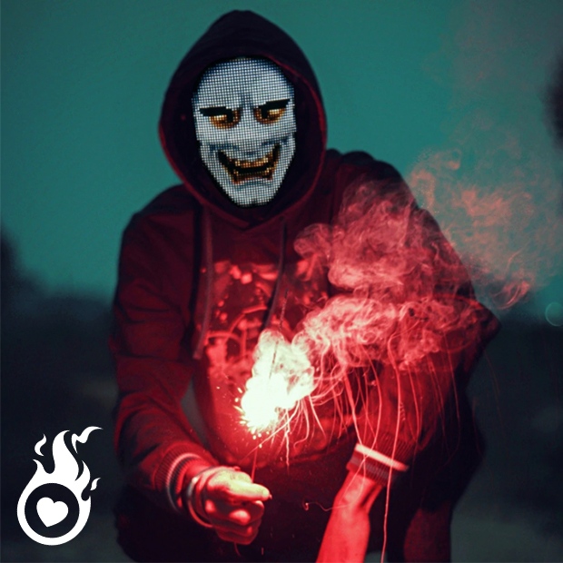 HeartJacking's tweet photo. "The night is falling ! It's time for the devil to come out." 🔥
#heartjacking #ledmask #lightupmask #mask #customizable #programmable #accessory #led #party #Halloween #horror #events #partytime #costume #autumn #edm #edmlover #djs #trend #fashiontrends #accessories #fashion https://t.co/dzXlkSye0A