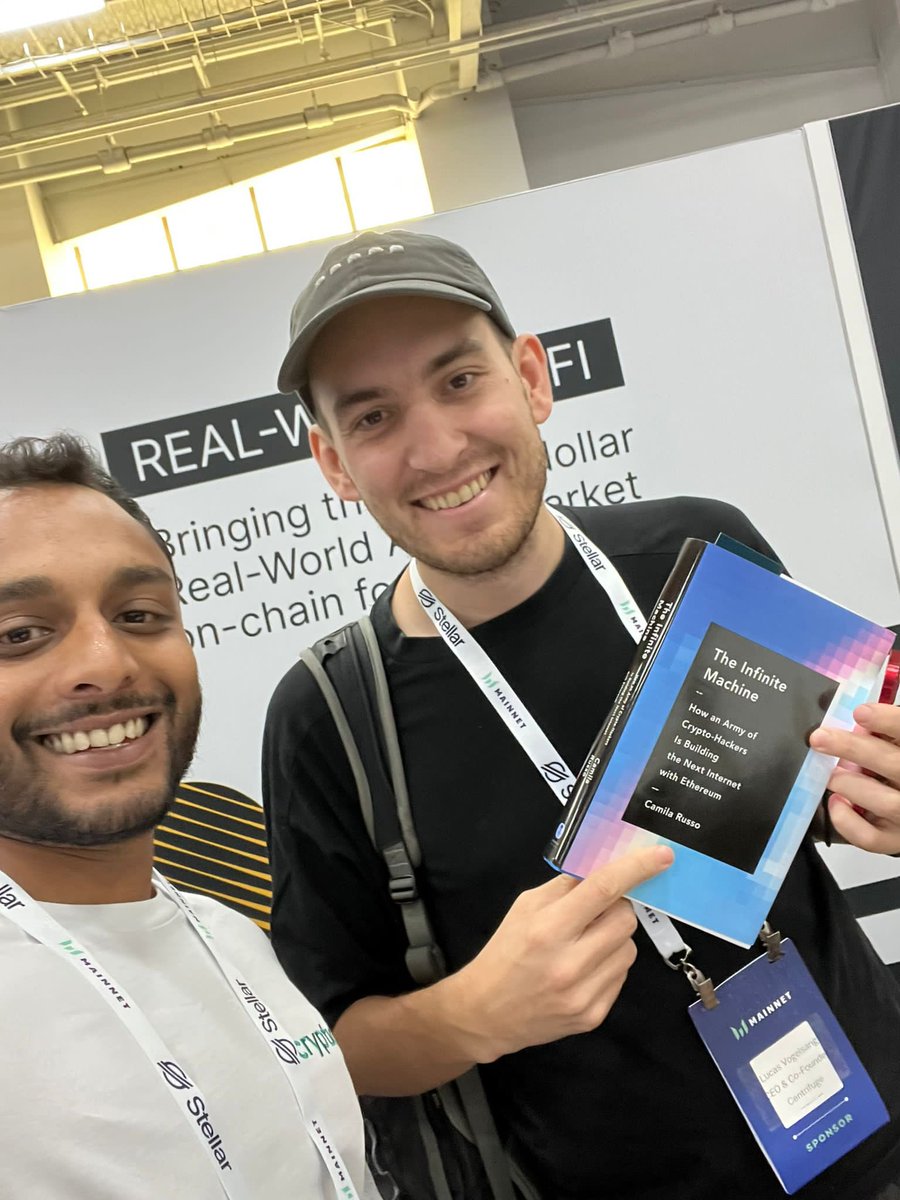 _AshNathan's tweet image. @CamiRusso everyone is loving the signed copies of the #infinitemachine 😉

It was super interesting to learn what’s in store for @DefiantNews 🌱

And we couldn’t be happier having you as part of the @cryptio_co fam🤘

#mainnet2022 #nyc