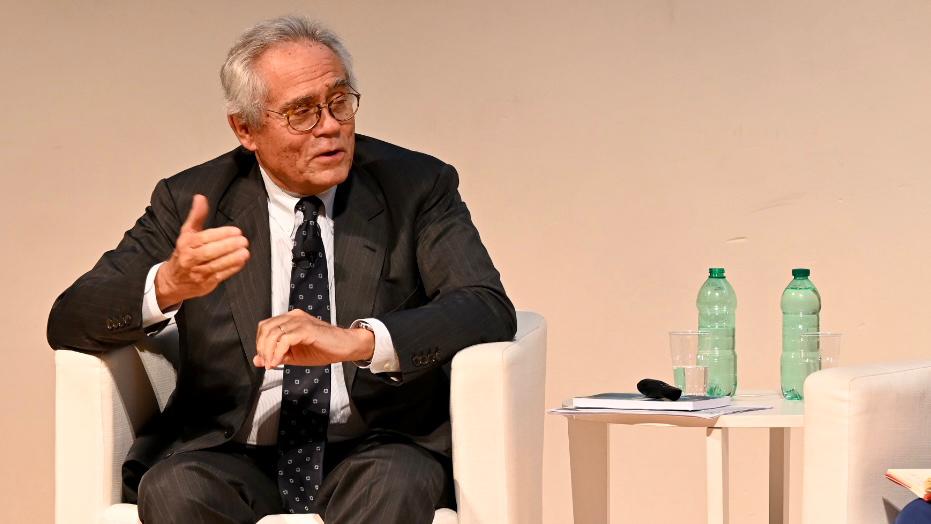 Corepla_Riciclo's tweet photo. La nostra filiera ha dato prova di grande forza dopo gli anni di difficoltà conseguenti alla pandemia e oggi beneficiamo del grande impegno profuso da tutti i soggetti coinvolti nella nostra attività, dai cittadini fino agli enti locali. - Giorgio Quagliuolo https://t.co/MzgGw4Lk8p