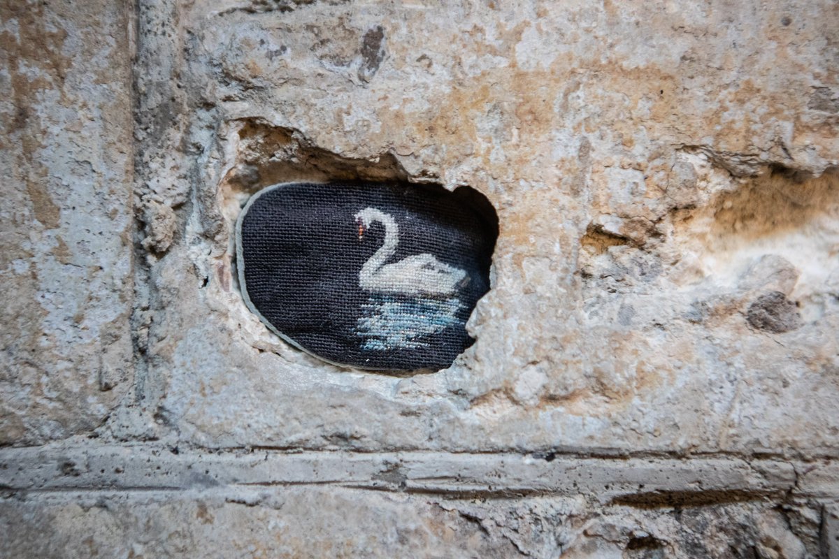 MINUSCULE EMBROIDERIES. The detail in these tiny embroideries by our artist in residence @SerenaPartridge is stunning. The little pieces are hidden in nooks and crannies around the magnificent @selby_abbey. Admission is free. Find out more at: exploreheartofyorkshire.co.uk/.../tiny-treas… @SelbyDC