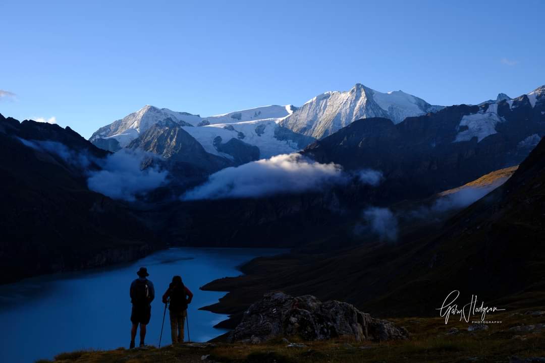 GaryTarmachan's tweet photo. Fabulous end to the season, guiding on 3 Walkers Haute Route trips. Looking forward to 2023 when I'll be back out in the Fabulous Alps.
#ALPINE #trekking #mountains #Switzerland #Summer2022 #alpinelife #landscapes #photography #walk https://t.co/aK3B8TKsC7