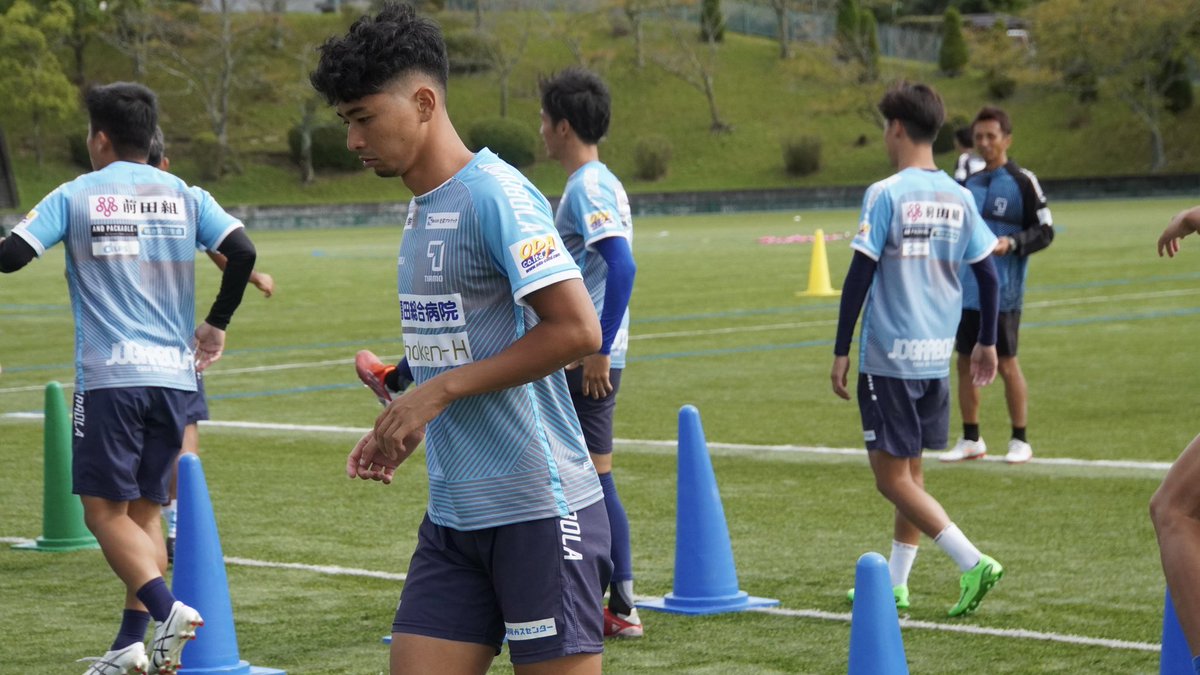 fc_tiamo's tweet photo. #ティアモ枚方 #大冒険 #JFL

training‼︎

#二川孝広 #黒木聖仁 #今掛航貴 
#伊藤龍生 

【次回HOME戦】
10/8（土） #JFL 第24節 #ヴィアティン三重 戦14:30kickoff
会場 #たまゆら陸上競技場 #たまりく
#REIBOLA Live配信予定 https://t.co/cvjWQ3qFyi