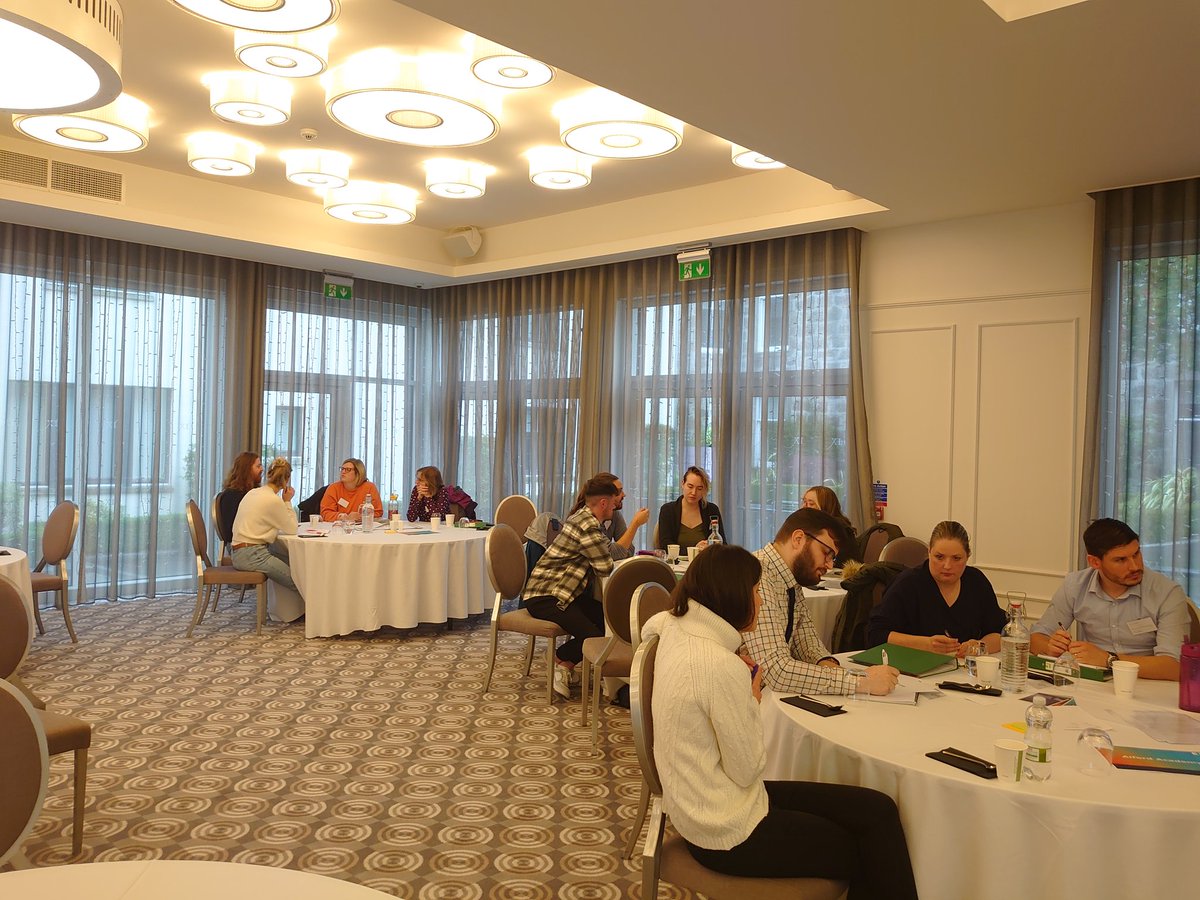 Excelerate_TWF's tweet photo. Our #oracy launch is underway with our new cohort of leads. We're using talking points this morning to provoke discussion @OracyCambridge @MackieAcademy @BanffAcademyBXA @stmacharacademy @northfieldaca @BucksburnAcad @KemnayAcademy @TurriffAcademy1 https://t.co/cT7UbOVUfP