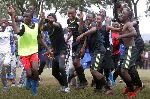 AbrahamDawo28's tweet photo. Vijana wa Mombasa Road ndani ya East Africa Soccer Finals๐ซก..Congratulations Boys ๐
#HighwayCommunity
Photocredits:SportsPicha https://t.co/EGHOURZZrQ