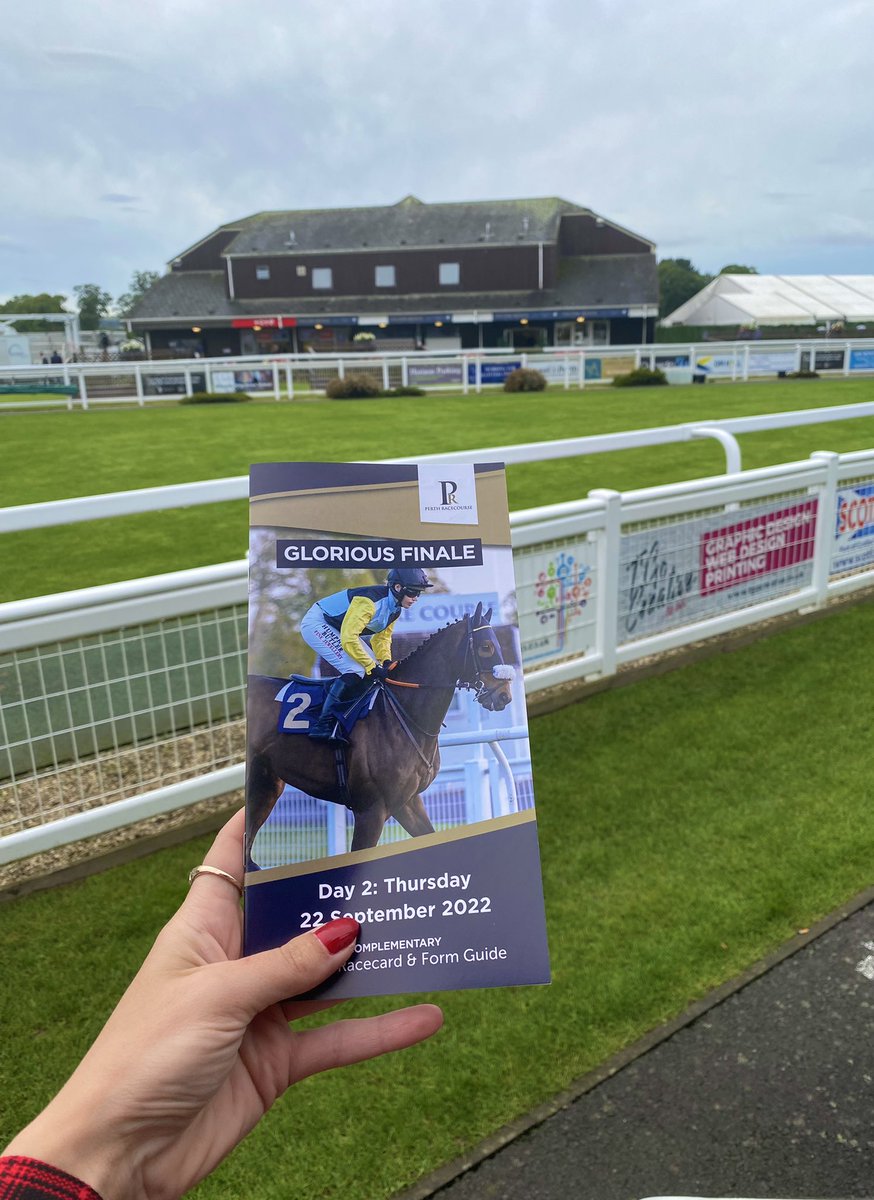 Dawnesme's tweet photo. 3am starts are so worth it when all roads lead to @PerthRacecourse for Country Queen @gelliott_racing with the brilliant @Sean_Bowen_ π€©πππΌππ€π€
A fantastic welcome from the moment weβve arrived thank you so much π΄σ §σ ’σ ³σ £σ ΄σ Ώ
Hereβs to a safe & lucky race ππ€
#keepsmilingsyndicate https://t.co/OwKtjhmp7L