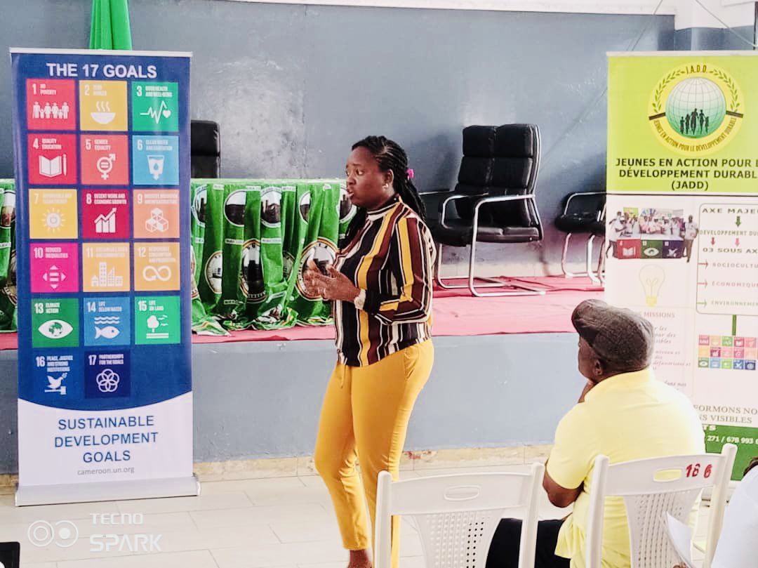 UN_Cameroon's tweet photo. #HappeningNow: capacity building for City Council Staff &amp; Civil Society Organizations in Buea, on sustainable dev’t. @UN_Cameroon in partnership with @lesjadd are equipping participants with right information on how to implement the #SDGs in their local communities.
#Acts4SDGs https://t.co/SnuFZ9ihC6
