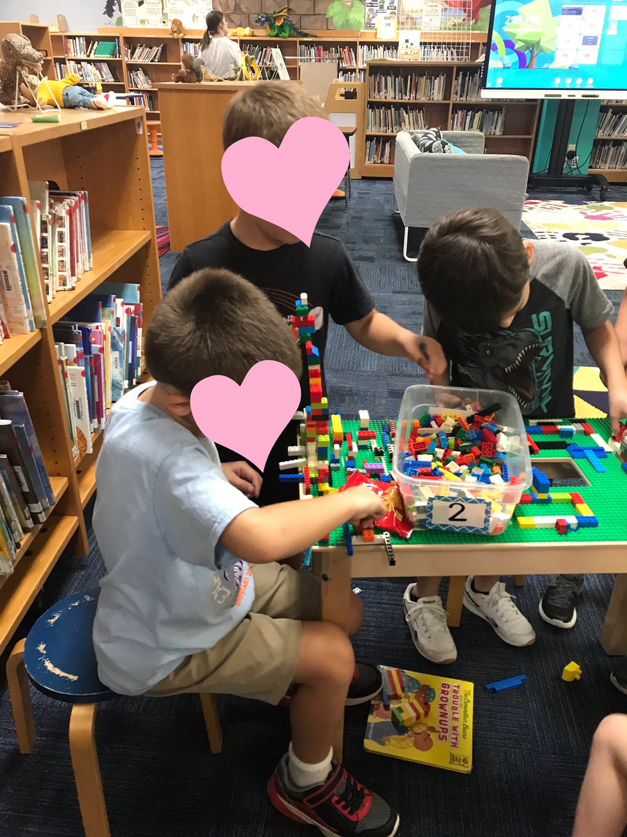 FORESLIBRARY's tweet image. What’s better than getting books in our library? Getting books then building legos, obviously! #wearebuilders #boerneisd