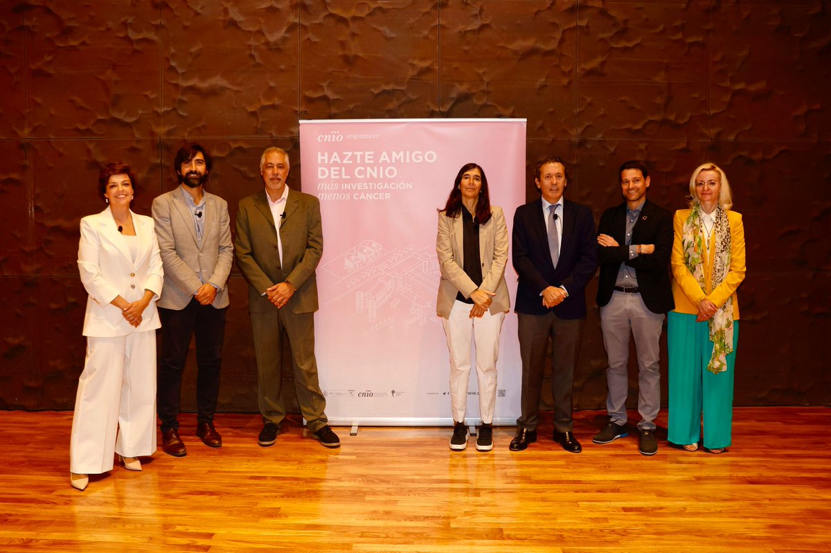 ¡Nos despedimos! 👋 Es el momento de poner fin a este encuentro, marcado por un importante mensaje: como dice el lema de nuestro centro “La investigación es cosa de todos” #DíaMundialdelaInvestigacióndelCáncer.