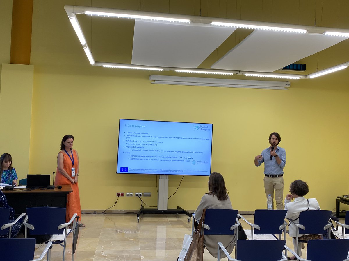 bioazul_spain's tweet photo. 📣 Cerramos esta sesión con Miguel Villén de @biotonomy y nuestra CEO @AntoniaLorenz11 para hablarnos de #VerticalEcosystem, el primer jardín hidropónico vertical regado con agua regenerada en la ciudad de Málaga.
#InCEPPP
#EramusPlus https://t.co/o3Xtg2iFku