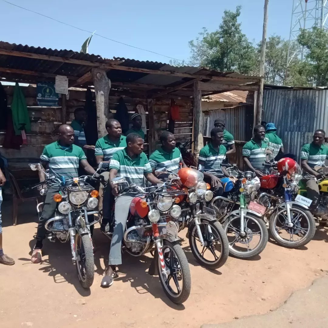 CHalmashauri's tweet photo. Mikopo ya asilimia 10 ya vijana, wanawake na wenye ulemavu, kikundi cha vijana cha Mpogoloni Chato chenyewe kimenufaika na mikopo ya Pikipiki (bodaboda) kutokana na mikopo hiyo isiyokuwa na riba inayotolewa na Halmashauri ya Wilaya ya Chato https://t.co/lPJ7LZ3xwo