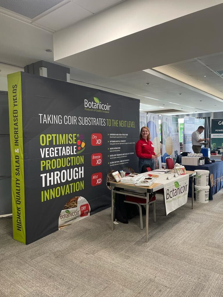 BotanicoirLtd's tweet photo. We're pleased to be at the @Britishtomatoes Conference today at Warwick University Conference Centre! 🍅🍅🍅

Pop by and say hello to Emilie and Abaigeal 😃

#BritishTomatoConference #Botanicoir #CocoCoir @warwickuni https://t.co/OgFxtwQGFq