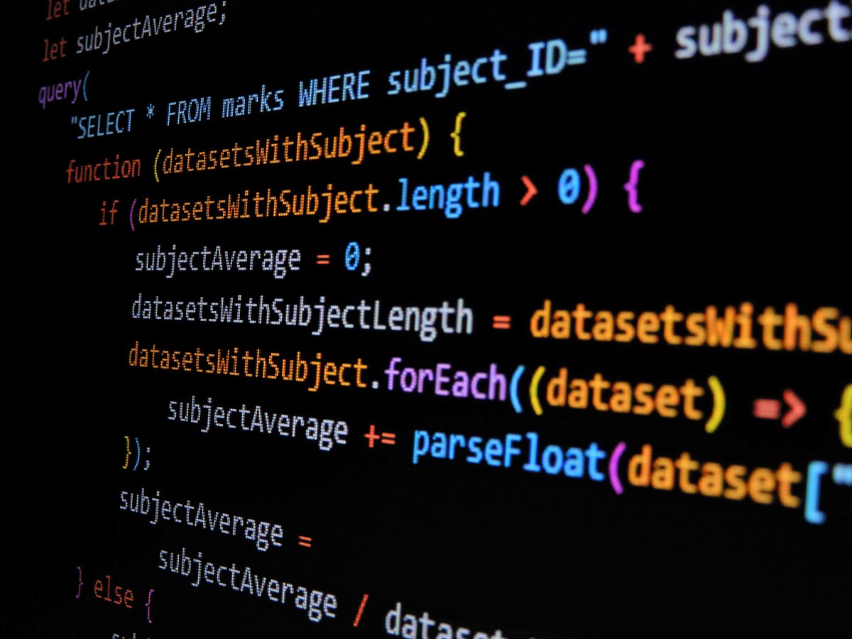 bitzesty's tweet photo. Did you know that #JavaScript took just 10 days to develop? 

Invented in 1995 by Brendan Eich, JavaScript was originally named Mocha, and was initially created for use with the Netscape 2 browser 🌐 https://t.co/uFESrVTr7N