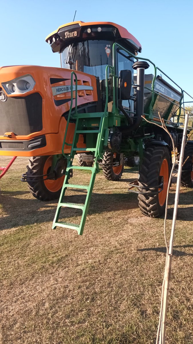 Avanzan las aplicaciones de Fosforo.. 🚜🔝.. con nuestra Hércules 6.0 <a href="/StaraArgentina/">Stara Argentina</a>
Reponiendo P.➕ Nivelando P.
➕Telemetrias de aplicaciones 📊
<a href="/tirsott/">Tirso.</a> <a href="/daniel_pperez/">Daniel Perez</a>.
Ya anduvimos por...
👨‍🌾Sol Maria
👨‍🌾 Castillo SACIFI
👨‍🌾 Suc. Palazzo.
👨‍🌾 Los Aluxes
#Fertilizacion