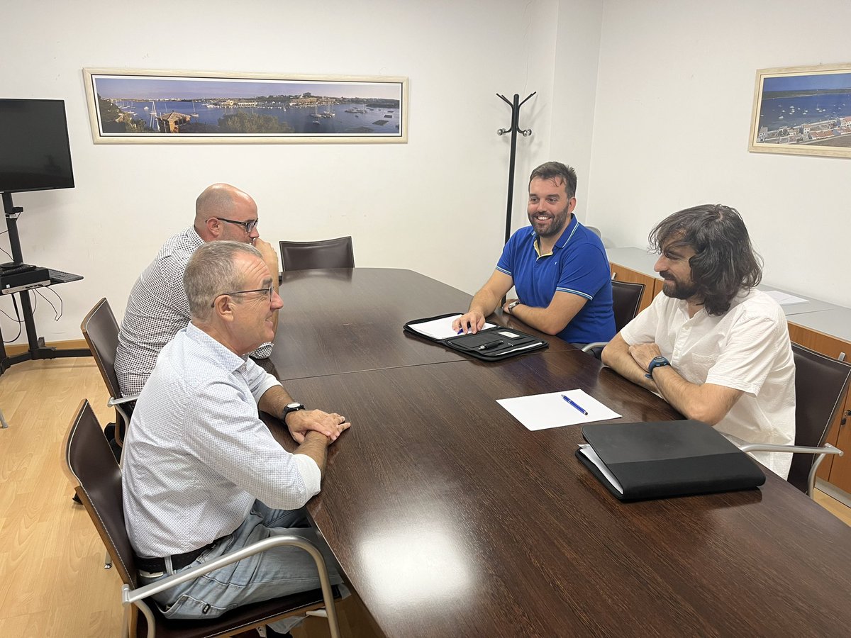 El vicepresident <a href="/jpyllanes/">Juan Pedro Yllanes</a> i el director general d’Energia i Canvi Climàtic <a href="/PepMalagrava/">Pep Malagrava</a> s’han reunit amb <a href="/ingnaval/">Ingenieros Navales y Oceánicos</a> per abordar les oportunitats que la mar presenta en matèria de transició energètica