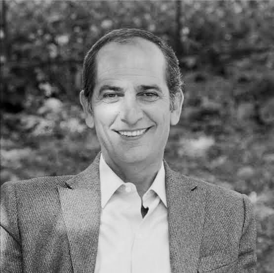 AlaaElSherbiny's tweet photo. إنا لله وإنا إليه راجعون 
خالص التعازي في وفاة الفنان #هشام_سليم https://t.co/K05Svd51wS