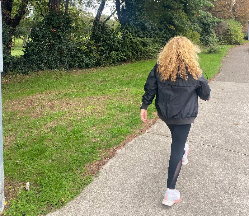 SundrySupplies's tweet image. How do you keep active at work? Today is National Fitness Day across Ireland and we're counting our steps on a brisk lunchtime walk. What are you doing to stay active today?  #sundrysupplies #fitnessdayIRL #activeworking
