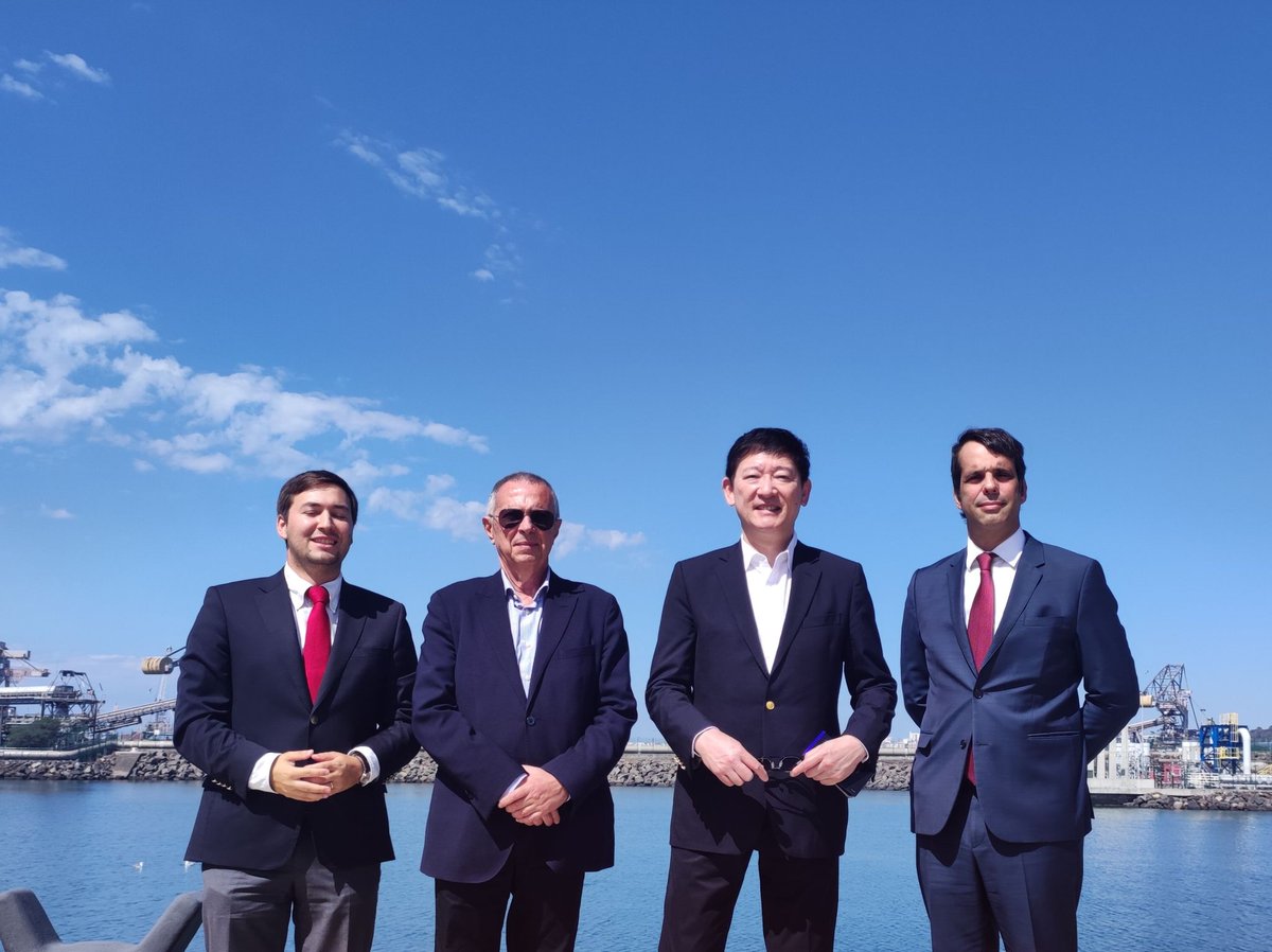 globalparques's tweet photo. a promoção de Sines com um hub energético europeu, para GNL e hidrogénio verde, atrai investimento internacional.
#japan #europe #repowereu #portugal #sines #portodesines #zils #energy #energytransition #lng #greenhydrogen #alentejo #energia https://t.co/yVfD9sNpqD