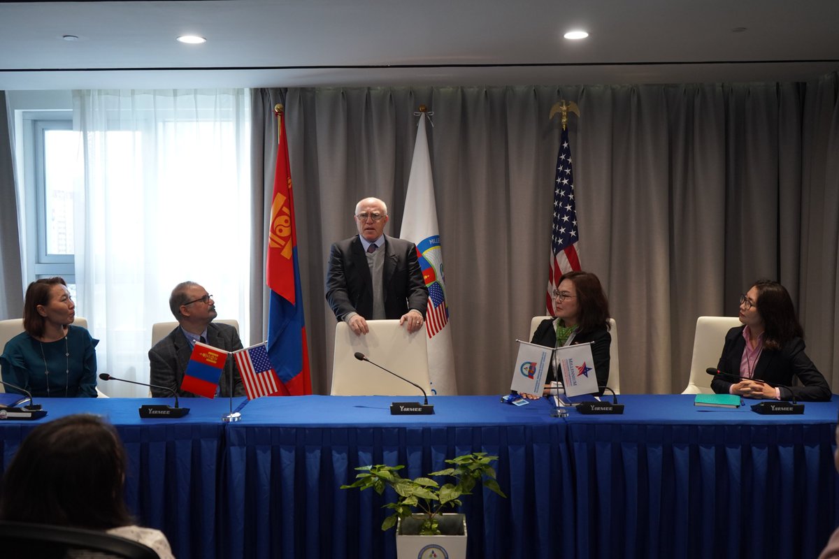 MCAMongolia2's tweet photo. Америкийн Нэгдсэн Улсаас Монгол Улсад суугаа Онц бөгөөд Бүрэн эрхт Элчин сайд Майкл С.Клечески албан томилолтоо дуусган нутаг буцахын өмнө Монголын Мянганы сорилтын сан (Монголын МСС)-д зочиллоо. 
#MCCMongoliaWaterCompact #ClimateSmartInvestment 
@USAmbMongolia @usembmongolia https://t.co/LhTTnQQj2y