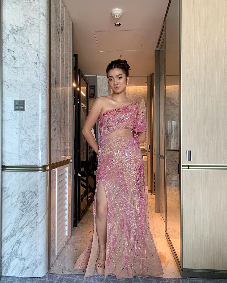 DonBelleOFC's tweet photo. @.rjdelacruz posted photos of Belle Mariano ❤️✨

IG | 🖇️: https://t.co/2wSfGspScK

BELLE MARIANO MAKES HISTORY

#BelleOutstandsAtSDA2022
#BelleMariano 
#SeoulOutstandingDramaAwards2022 https://t.co/xjl4AQUxnG