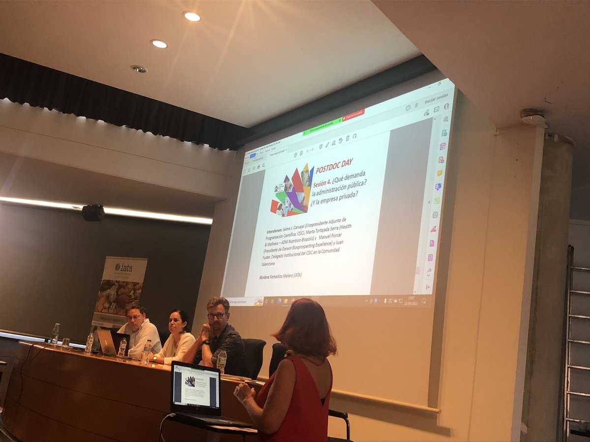 Postdocs_CVA's tweet photo. Mesa redonda sobre carrera investigadora en administración pública y empresa privada con Jaime Carvajal, Marta Tortajada y Manuel Porcar @Biopolis_SL @DarwinBioprosp #JornadaPostdcosComunidadValenciana #PostdocAppreciationWeek https://t.co/KHhIucLzyg