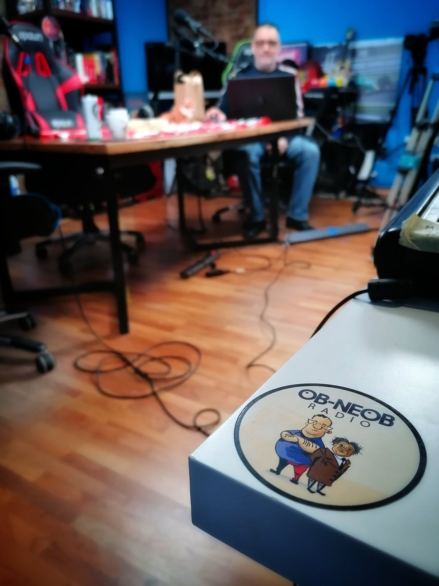 ObaveznoN's tweet photo. @ObaveznoN sa @IgorBrakus i @SmiljanBanjac četvrak na istorijskom "minimalcu"...plus, zvali smo našu Milu iz Norveške 🇳🇴
↘️↙️⬇️
https://t.co/9wdowLqlhr https://t.co/R0JVF0kKpz