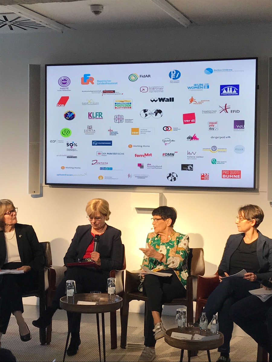 "Es geht um die Veränderung von demokratischen Strukturen &amp; damit um die Veränderung der Strukturen der Gesellschaft", Rita Süßmuth stellt die Initiative #ParitätJetzt vor: paritaetjetzt.de