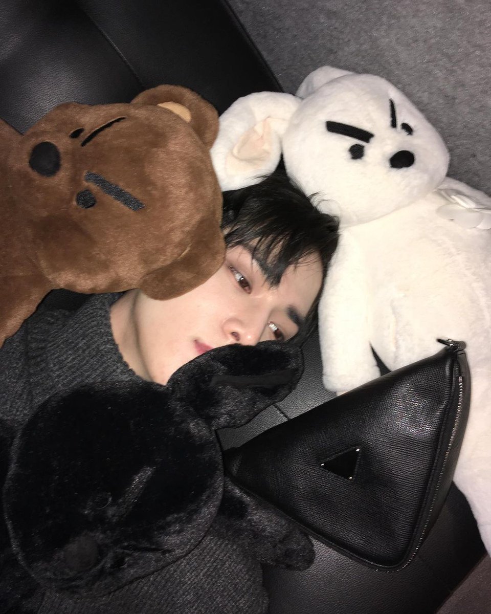 eternallyksw's tweet photo. Younghoon and Juyeon for #PradaSS23 

@WE_THE_BOYZ https://t.co/xKlLUfrBWj