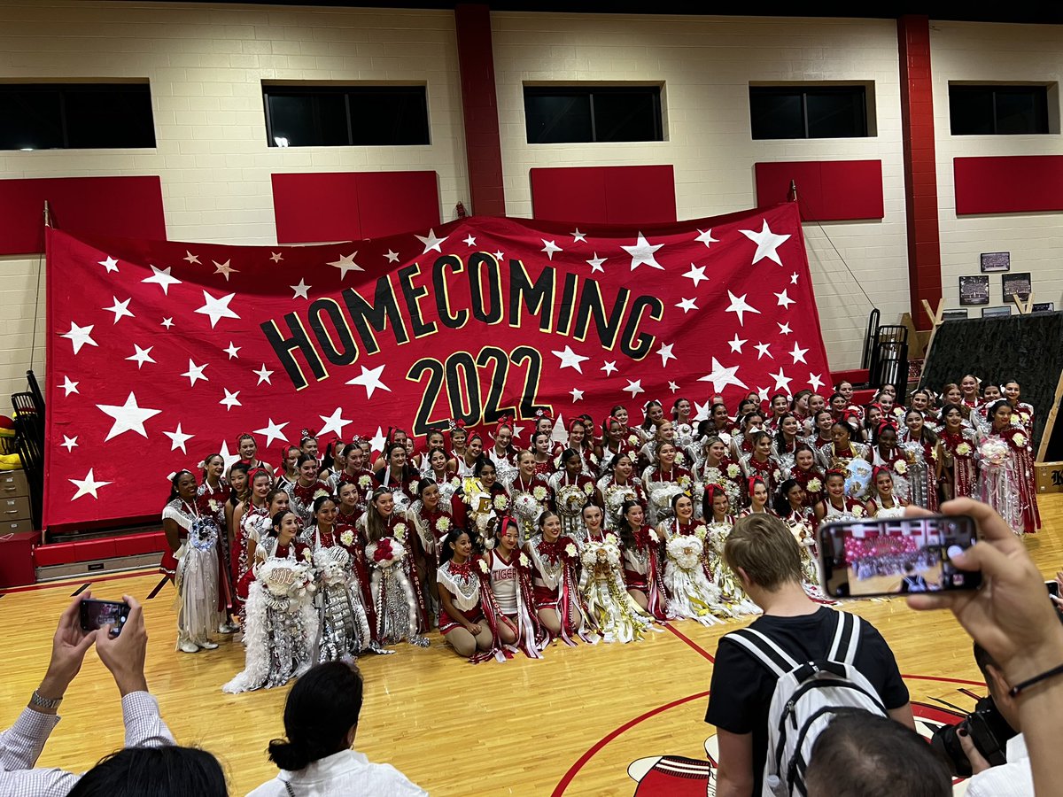 KatyHSPrincipal's tweet photo. It’s Homecoming 2022!
Mum time with KBBC! https://t.co/mBzirh1Akk