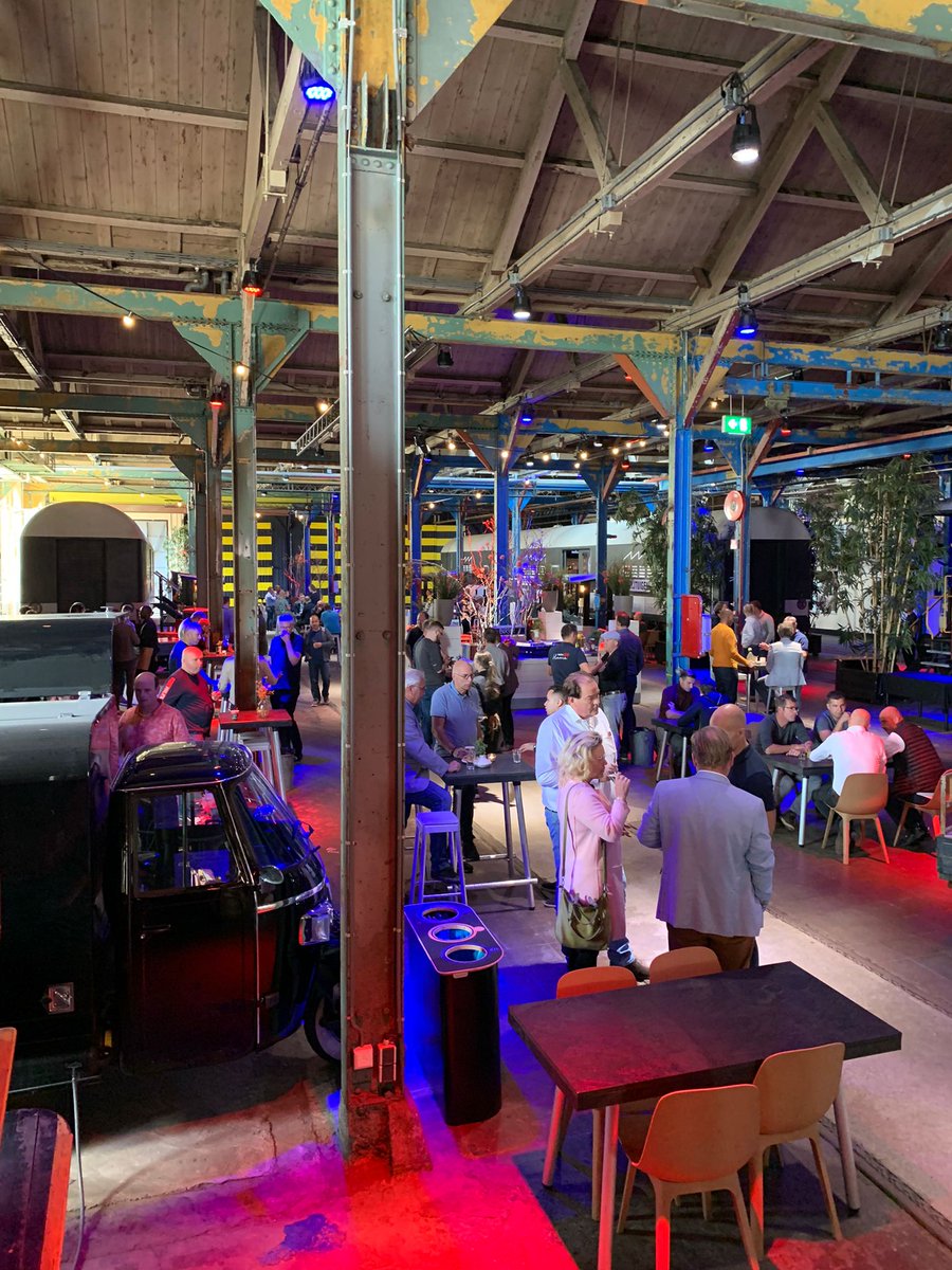 SolarEdgePV's tweet image. Er zijn al heel wat gasten binnen en we staan te popelen om nog meer mensen te ontvangen.. 

Kom jij ook nog steeds langs? Bekijk hier het programma: okt.to/4u8l1x

#SolarEdgeHome #duurzameenergie #zonneenergie #zonnepanelen #zelfconsumptie