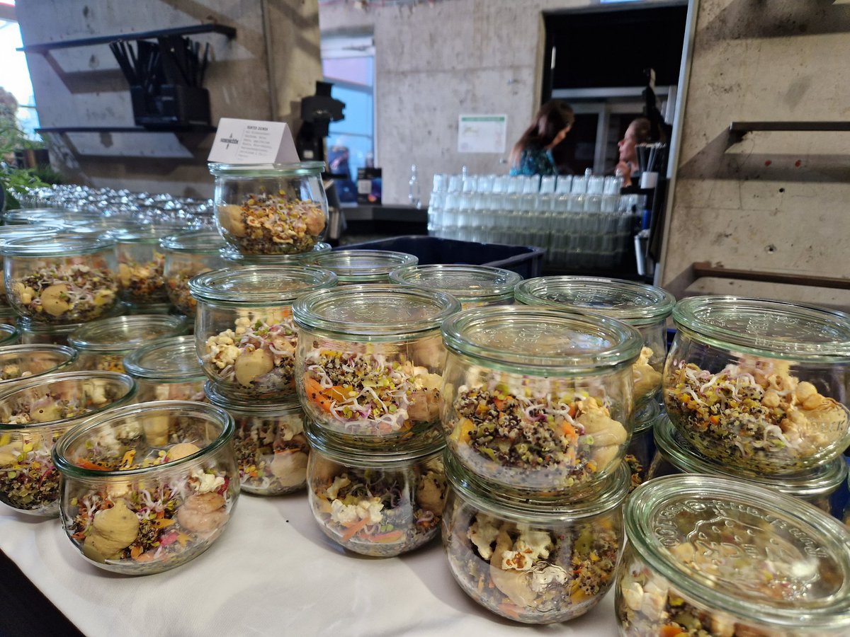 Tolle Atmosphäre beim #NEXT22 Female Leaders Lunch mit super-leckerem Catering von der Hobenköök.
#NEXT22