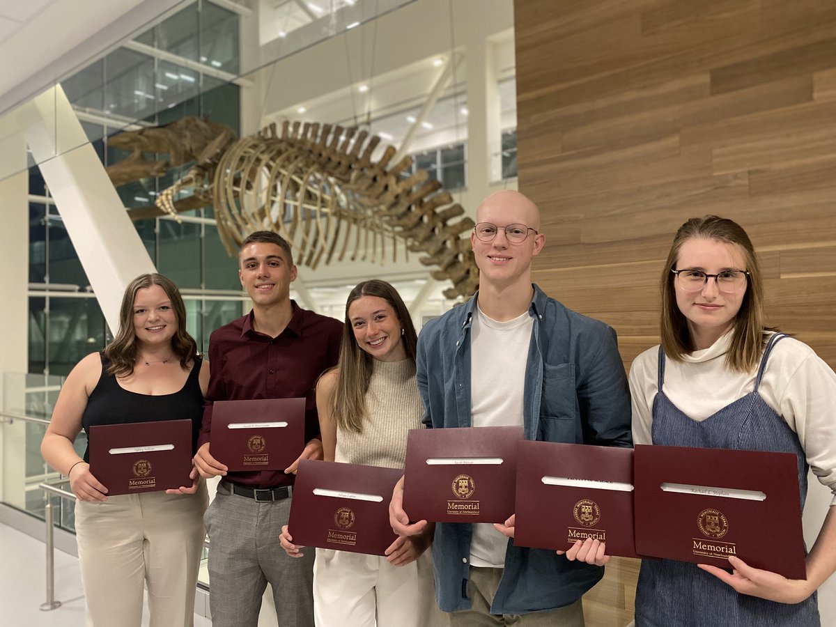 Congrats 👏 to all Ocean Sciences/Marine Biology students on being named to the 2021-2022 Dean’s List and to Rachael Stephan who won the Dean of Science Book Prize and to Darren Li Shing Hiung and Sydney Sullivan who received the Lou Visentin Award. <a href="/MemorialUSci/">Faculty of Science, Memorial University</a>
