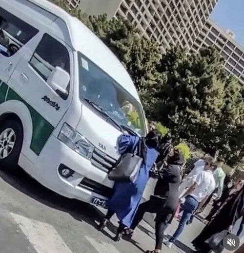 beautiful1213's tweet photo. MoralityPolice is killing people in Iran because they don't go by a religious "dress code"
 This is Iran and this our daily life, fighting for our life because of our clothes
#MahsaAmini 
#OpIran
#مهسا_امینی https://t.co/Z36UgBW6j8