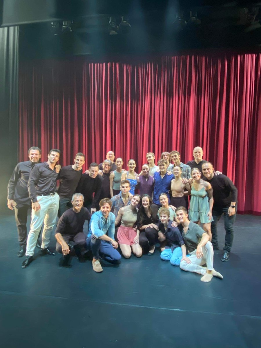 Proyecto "Formosissima" junto a <a href="/Orfeoaldaia/">Orfeó d'Aldaia</a>  y <a href="/OrfeonOUV/">Orfeó Universitari</a> , <a href="/kontaktepercu/">Kontakte-Percusión</a> y  @vdfdancing @dancers_vdf bajo la dirección de #FrancescValldecabres
<a href="/auditoritorrent/">Auditori de Torrent</a> el viernes 30 a las 22:30
Ya puedes retirar tus entradas aquí (gratuitas!!)
bit.ly/3fb7Zud