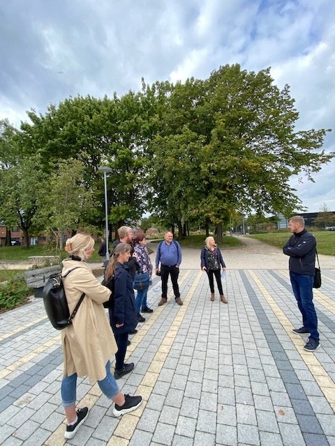 growgreenMCR's tweet photo. Really pleased to be able to show reps from the Municipality of Viimsi and Tallin SUDS in our West Gorton Sponge Park. https://t.co/NlefVuzOq1