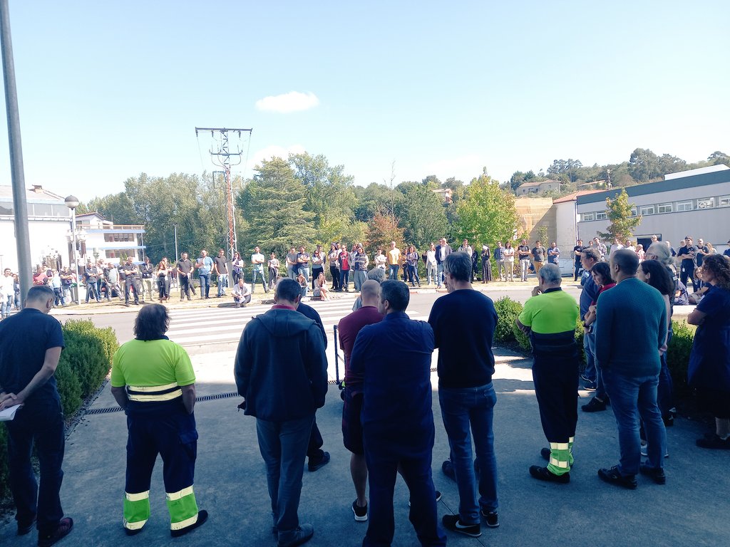 LABarteche's tweet image. Asanblea eguna. 📢⚒

Eskerrik asko hurbildu zarean guztieri! 

"Amuarrainak begi bi, sei eskailuk hamabi" ✊🏻💪🏻