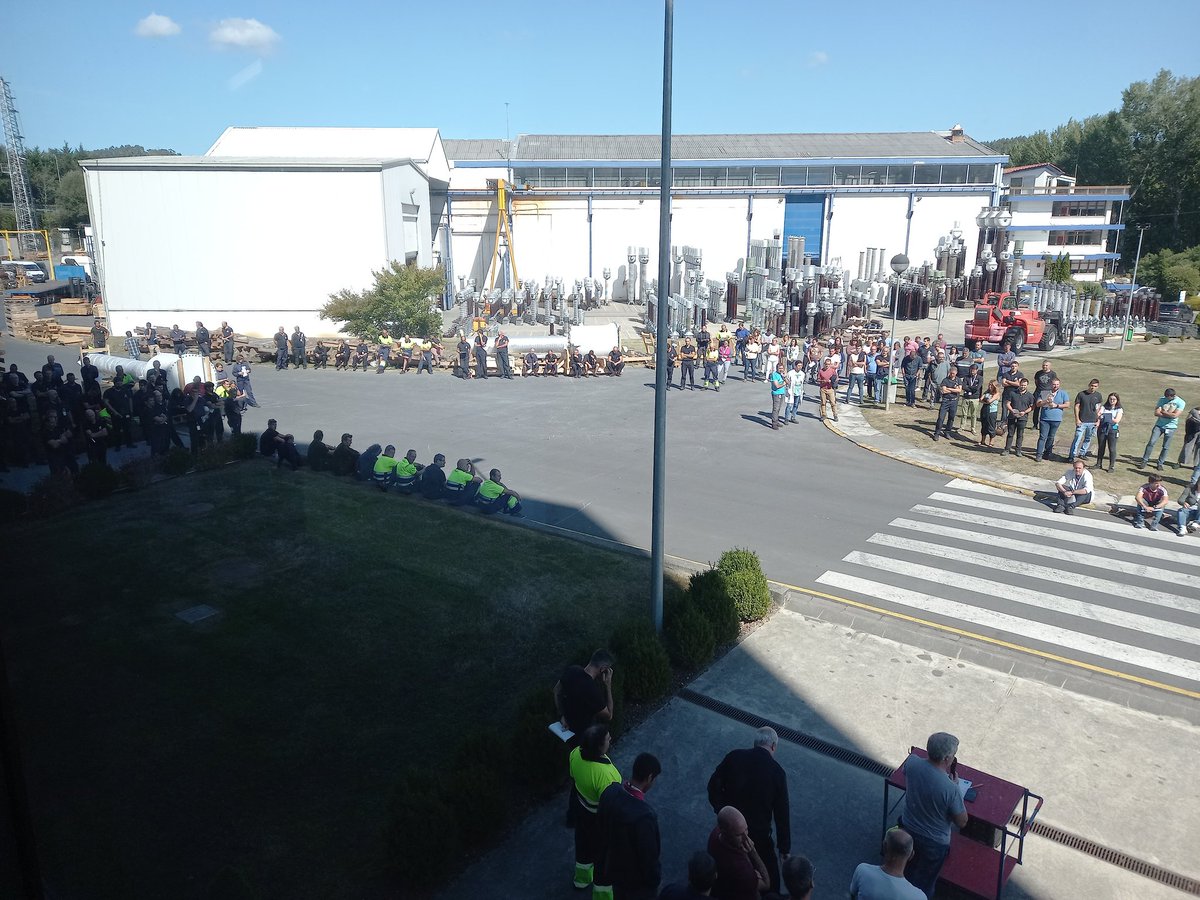 LABarteche's tweet image. Asanblea eguna. 📢⚒

Eskerrik asko hurbildu zarean guztieri! 

"Amuarrainak begi bi, sei eskailuk hamabi" ✊🏻💪🏻