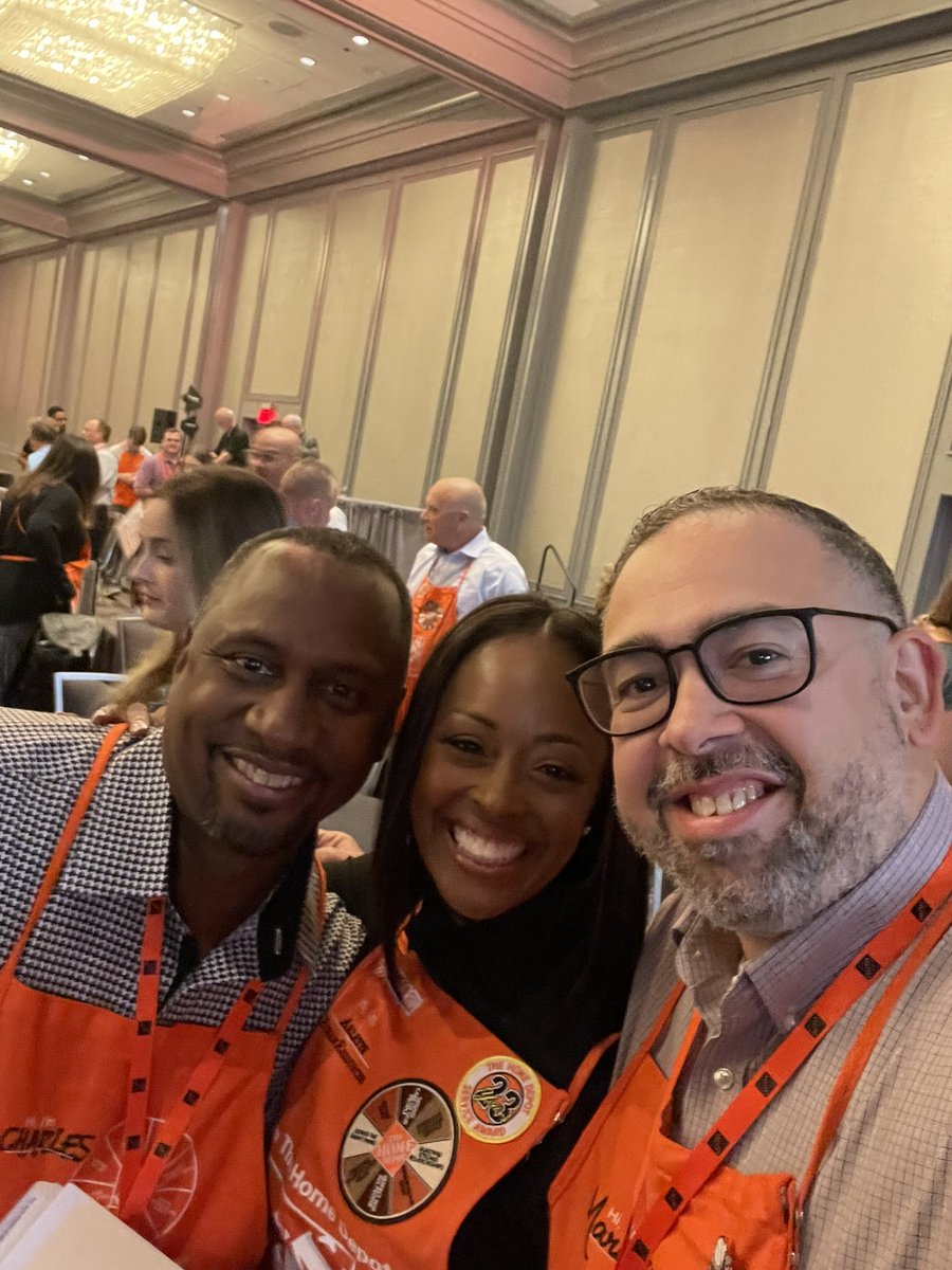 Had the pleasure of finally meeting @arlette_guthrie. Truly an inspirational leader!! #Culture…Fantastic Specialty, Services & In-store Pro Event!!