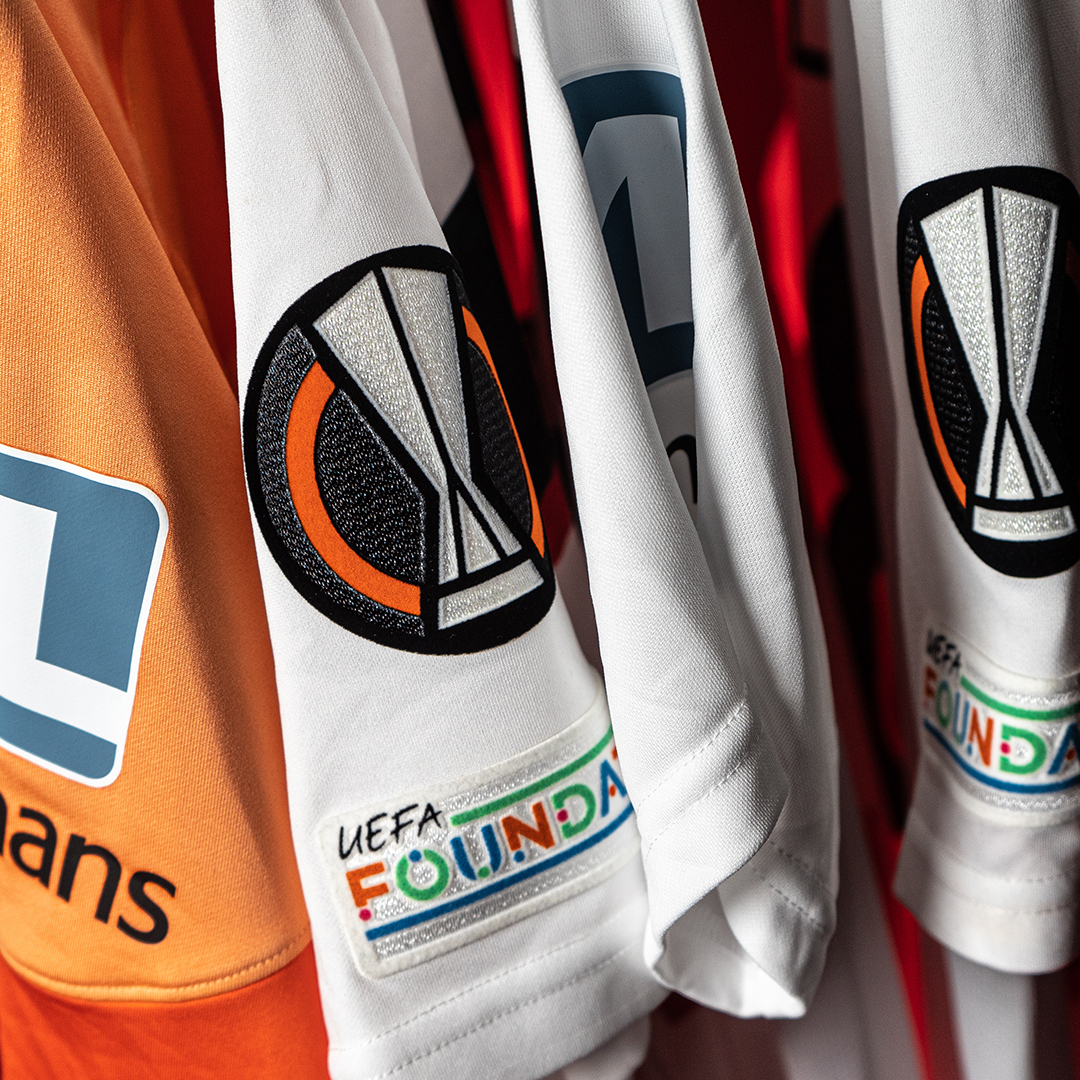 fcmidtjylland's tweet photo. Der er to dage tilbage af auktionen af vores matchworn spillertrøjer i den historiske 5-1 sejr mod Lazio ⭐

Pengene fra auktionen går til arbejdet for børn og unge i FCM Samfund.

#FCMLAZ