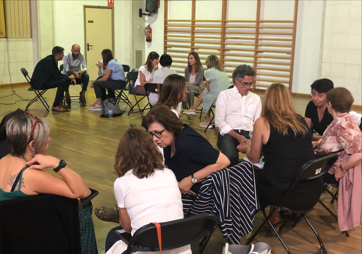 Ahir a <a href="/SantaAnnaLleida/">Col·legi Santa Anna</a> vam continuar amb el procés de reflexió estratègica per dur a terme un reimpuls pedagògic i ser referents educatius. L'escola cristiana volem potenciar un ecosistema de qualitat.
#EscolaCristina #somfutur #lideratgepedagògic