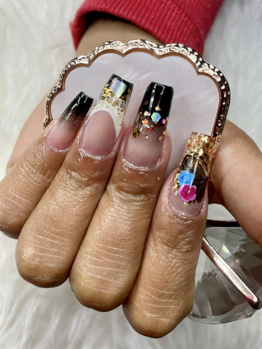 JennyfferAnali2's tweet photo. O Pretin tomou conta🖤💅
.
.
.
.
Agende seu horário (21) 96969-9274
#unhasdecoradas #unhasdegel #unhanude
#unhasalongadas #encapsuladas #unhaslindas -#unhas💅 #unhasdeluxо #unhaemgel #unhasdeprincesa #unhadecorada https://t.co/nwjOK3y2Sp