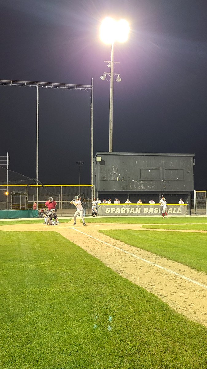 rba2026's tweet photo. Another great night for fall ball. Thanks again for coming out @daveMedlin4 
@rbacademy1 
@SycoBaseball 
@huntley_bball 
@DundeeCrownHS – at Sycamore Community Park https://t.co/UG03zhACBP