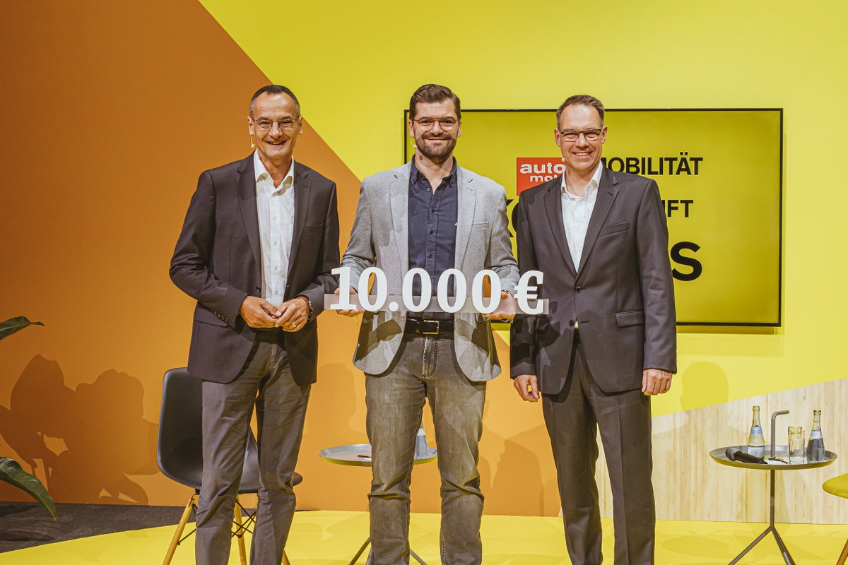 Heute haben wir auf dem #amskongress gemeinsam mit <a href="/amsonline/">auto motor und sport</a> den mit 10.000 Euro dotierten „auto motor und sport safety &amp; environment Award 2022“ vergeben. Preisträger ist das Start-up ONOMOTION, das E-Cargobikes anbietet. Mehr dazu:
huk.de/presse/nachric…