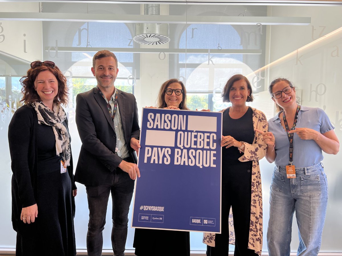 etxepareinst's tweet photo. 🎬 Dans le cadre du @sansebastianfes, Nous avons rencontré Elaine Dumont et Louise Lantagne de @la_SODEC. Une délégation de producteurs de films québécois ont rencontré l'industrie cinématographique basque organisée par @zineuskadi et @etxepareEN
#BasqueAudiovisual #qcpaysbasque https://t.co/GNR7klden6