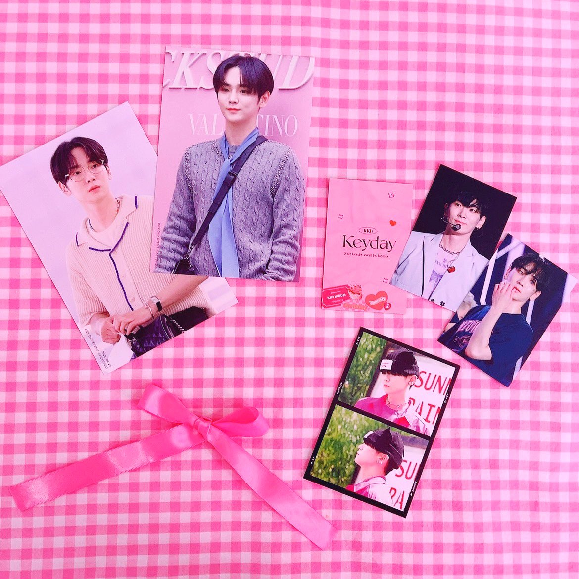 keyさん💗 9.23-9.25
✦ 𝐇𝐚𝐩𝐩𝐲 𝐊𝐞𝐲𝐃𝐚𝐲
<a href="/keysyou/">키스유</a>  様
<a href="/keysyou_jp/">𝐊𝐄𝐘𝐒𝐘𝐎𝐔 ᴊᴘ</a>  様　　　
🍰ケーキ
🍪クッキー
💗カップ
💗特典ポストカード2枚2カット トレカ2枚
🙇‍♀️カップと焼酎グラス、グッズが遅延しております 引換券をお渡しいたします
💗お誕生日特典
焼酎グラス9名様

#가을에_찾아온_봄