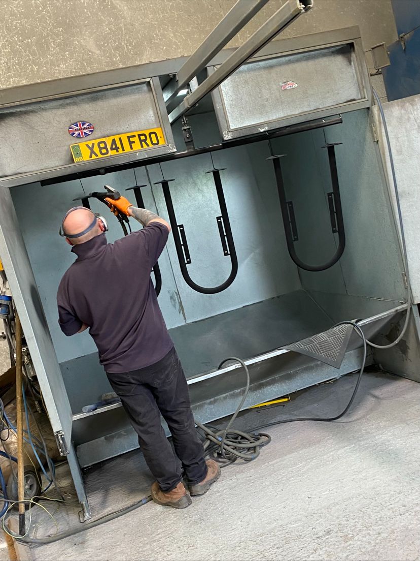 epark_UK's tweet photo. We love an action shot!📷
Our first-class powder-coater Rob spraying up the first batch of our new barriers⚡ https://t.co/i9cWBfsNmV