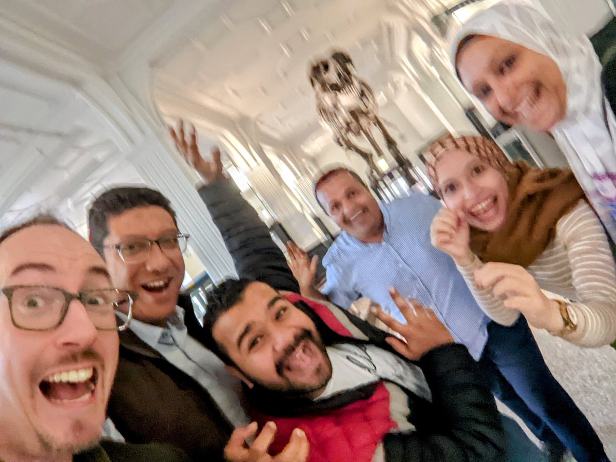 EgyptMcr's tweet photo. Obligatory #dinoselfie with #EESscholars @TheEES @McrMuseum 🦖😅 https://t.co/yMLsKSLjqT