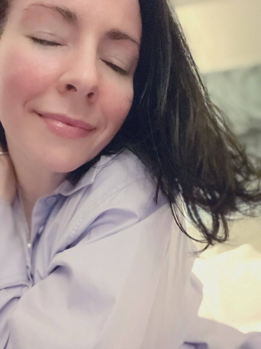 natalichka's tweet image. grace &amp;amp; bliss
give me your sweet kiss